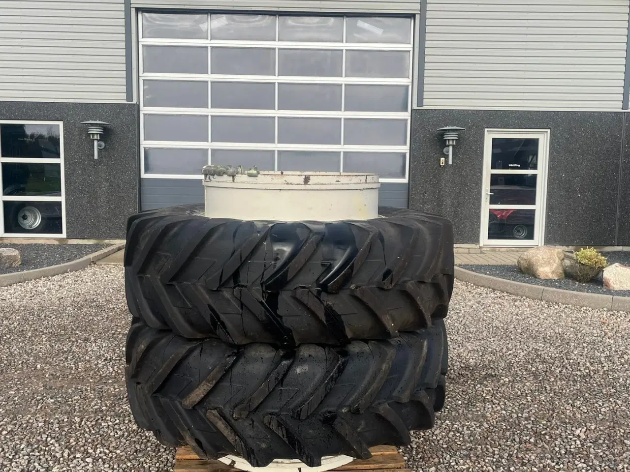 Billede 20 - New Holland 8670 Supersteer Samme ejer siden 2012, evt. med tvillinghjul