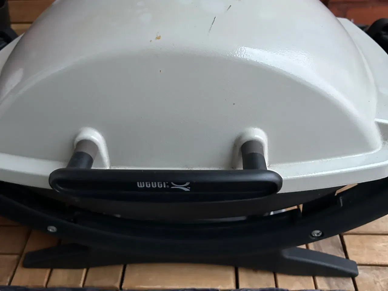 Billede 2 - Weber bord grill, hvid med overdækken, lille gas d