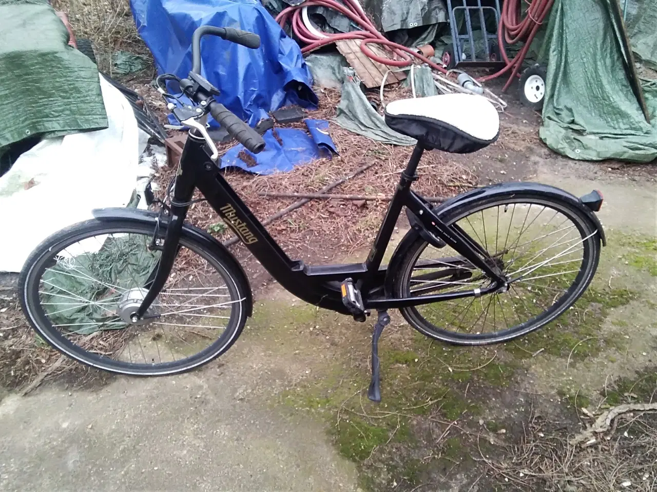 Billede 1 - OK el UDEN batteri Defekt bagdæk Resten i god stan