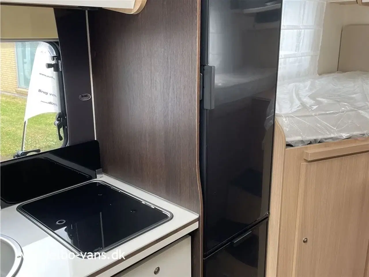 Billede 14 - 2024 - McLouis Mc4 239 Enkeltsenge over garagen og stort skylight over forsæder/ L- siddegruppe