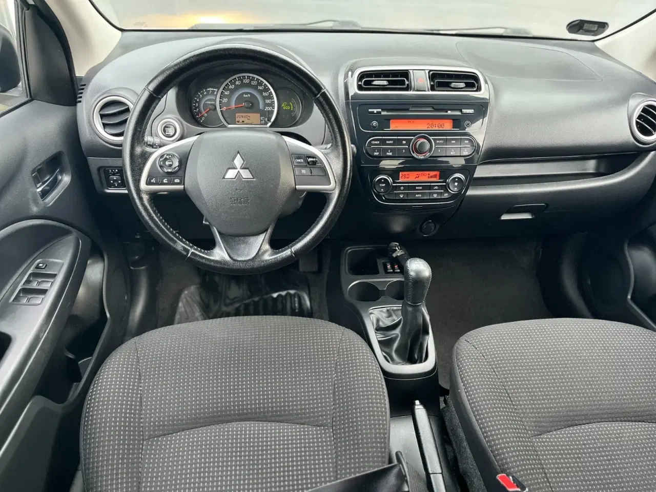 Billede 7 - Mitsubishi Space Star 1,2 Black & White