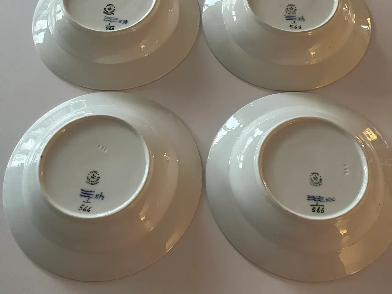 Billede 2 - 4 stk dybe musselmalede tallerkner 