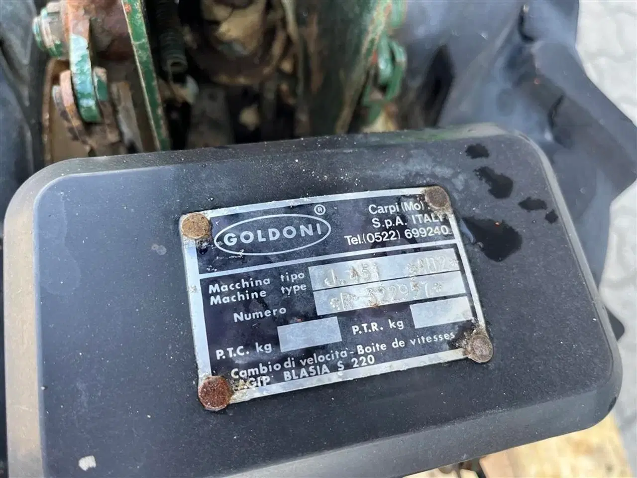 Billede 9 - Goldoni J451 tohjulet traktor med kost