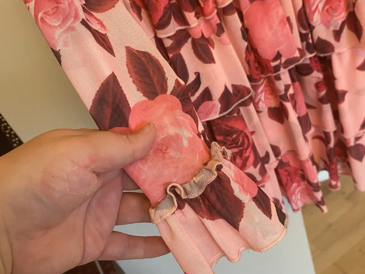 Billede 4 - Sommerkjole fra NA-KD 