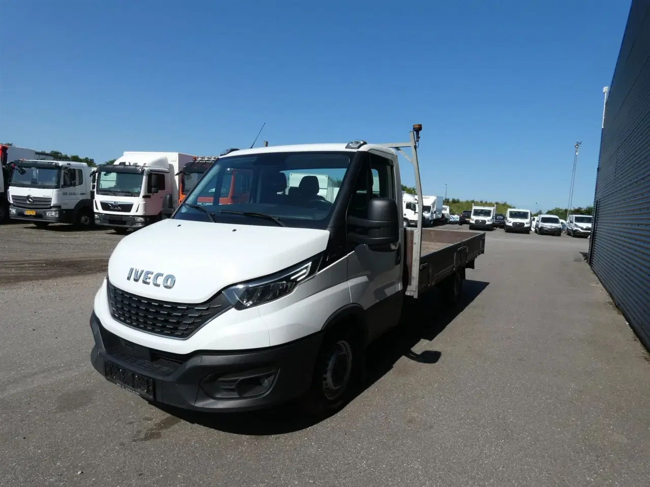 Billede 4 - Iveco Daily 35S18 4100mm 3,0 D 180HK Ladv./Chas. 8g Aut.