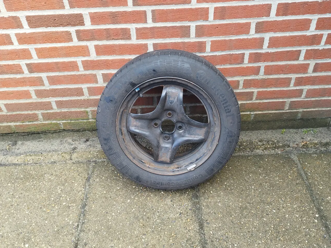 Billede 1 - 4 stk dæk på fælg