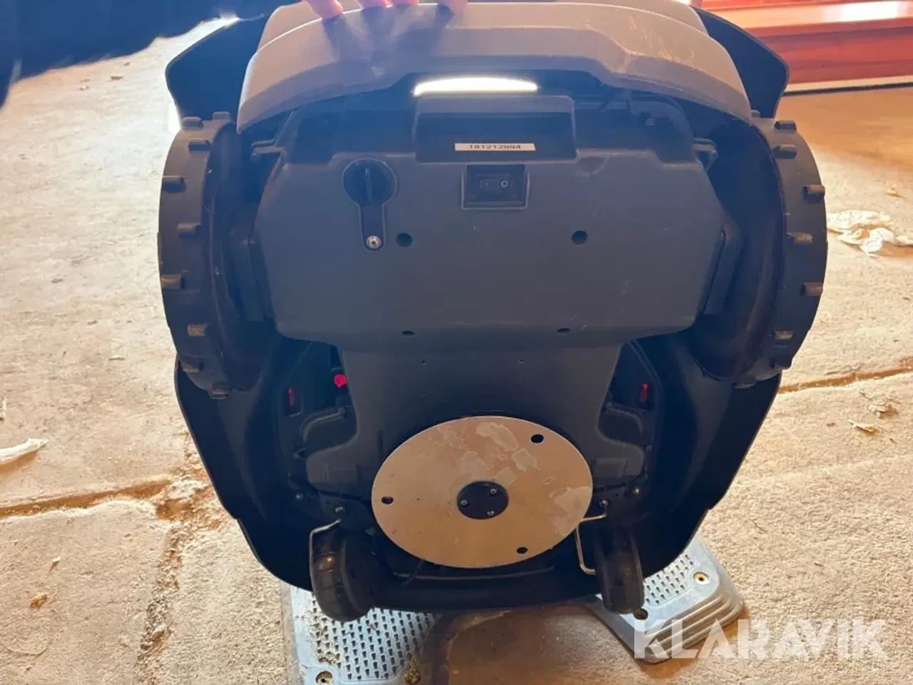 Billede 11 - Robot plæneklipper Husqvarna 550 med ladestation