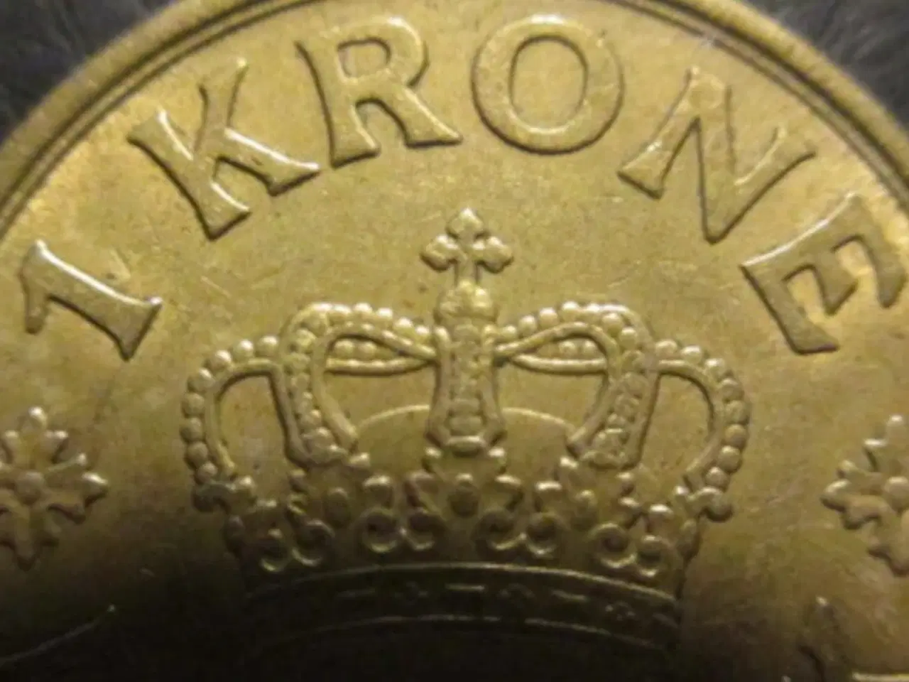 Billede 4 - 1 kr 1931 rest af møntskær