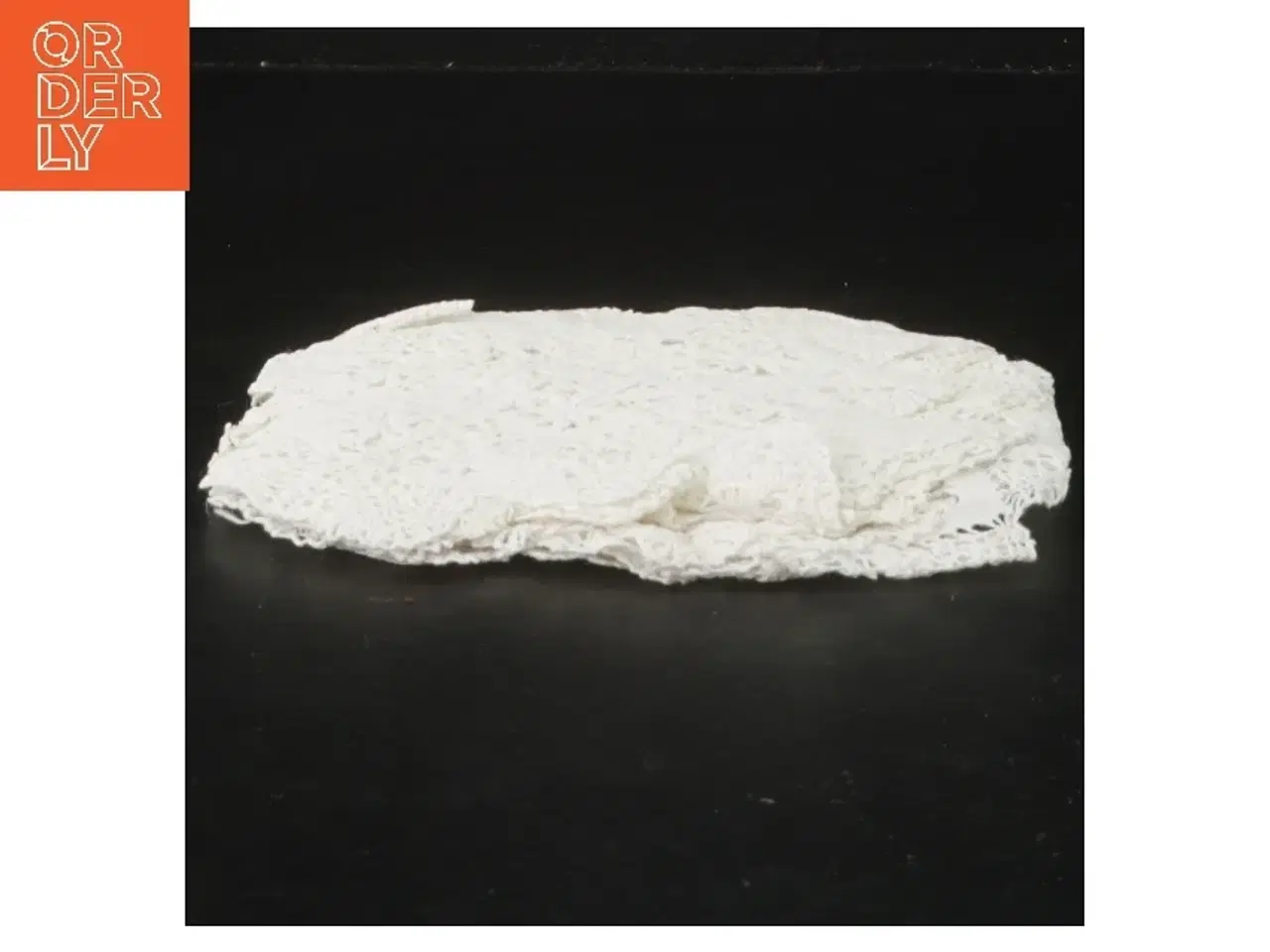 Billede 2 - 11 Hvide hæklede servietter (str. 11 styk, ø 15 cm)