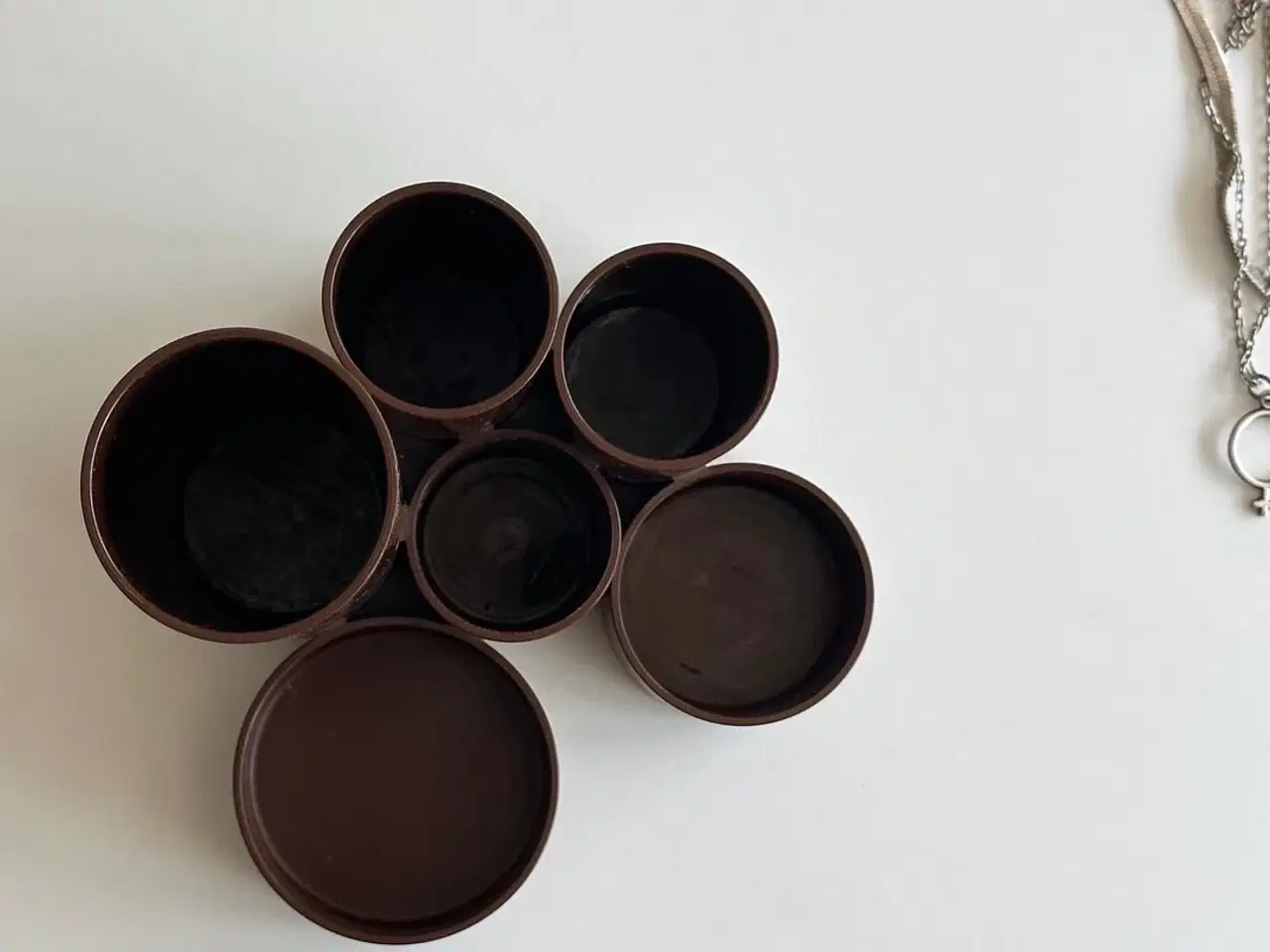 Billede 5 - Abegrotte, brun plast, WG