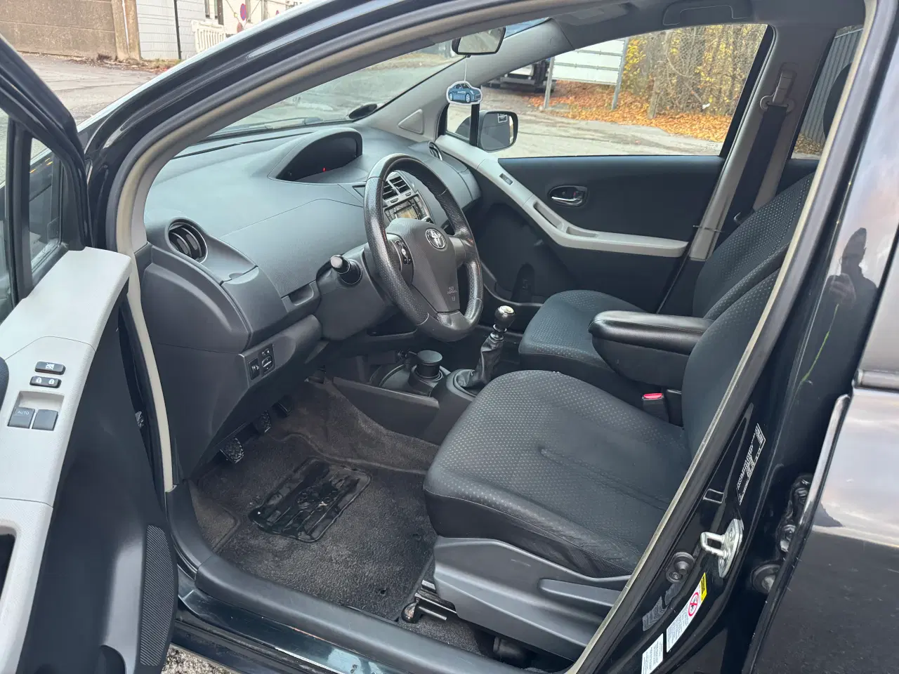 Billede 5 - Pæn Toyota Yaris