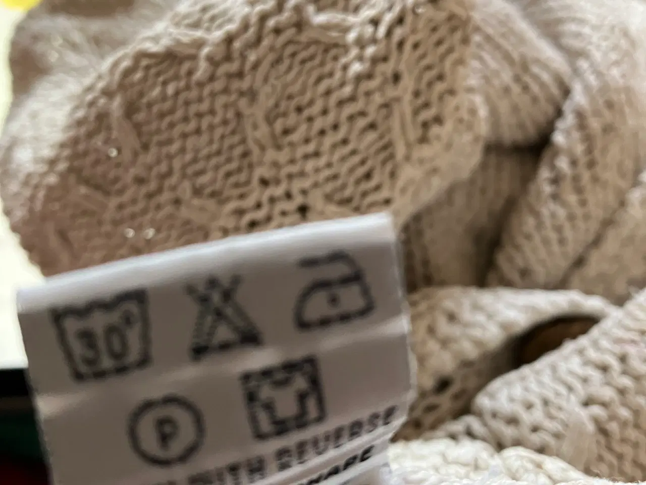 Billede 2 - Kaffe cardigan til kvinder i str. S. Cardiganen 