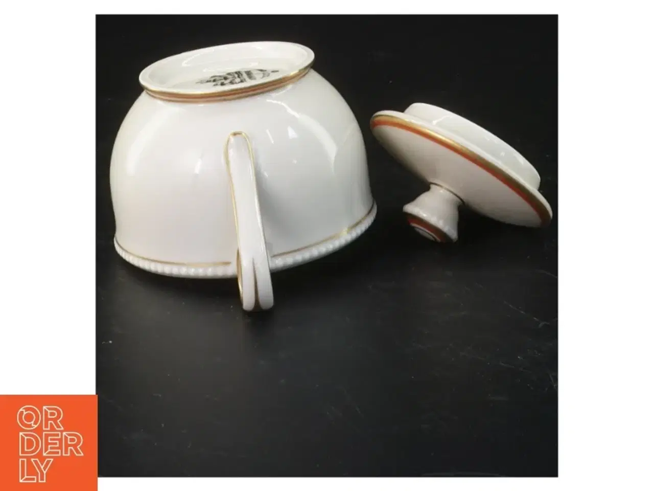 Billede 2 - Porcelæns sukkerskål (str. 8x12x8 cm)