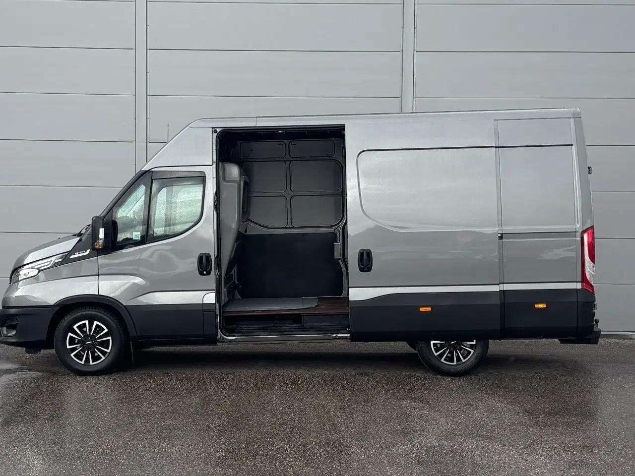 Billede 13 - Iveco Daily 3,0 35S21 12m³ Van AG8