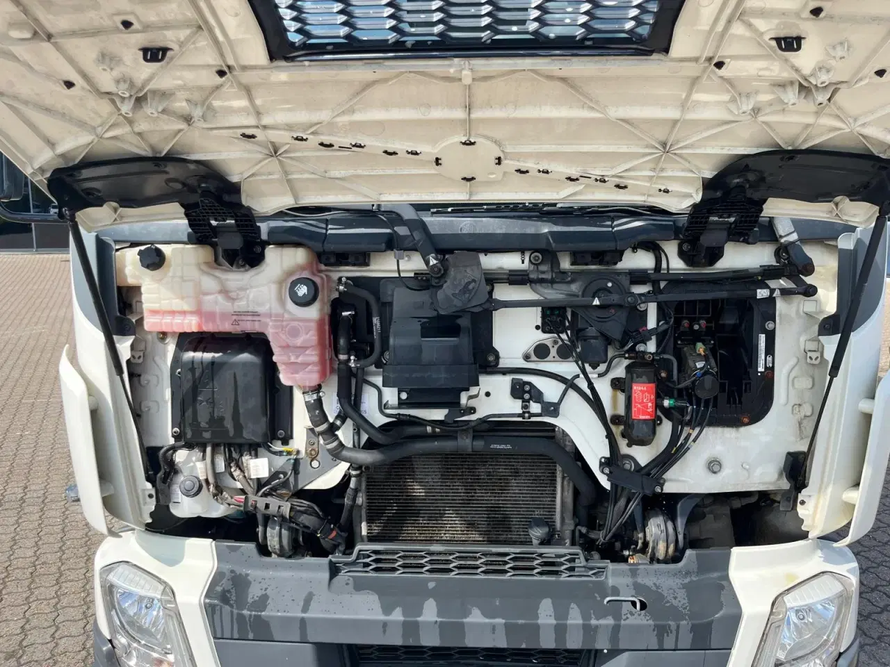 Billede 9 - Volvo FL210, Lukket kasse