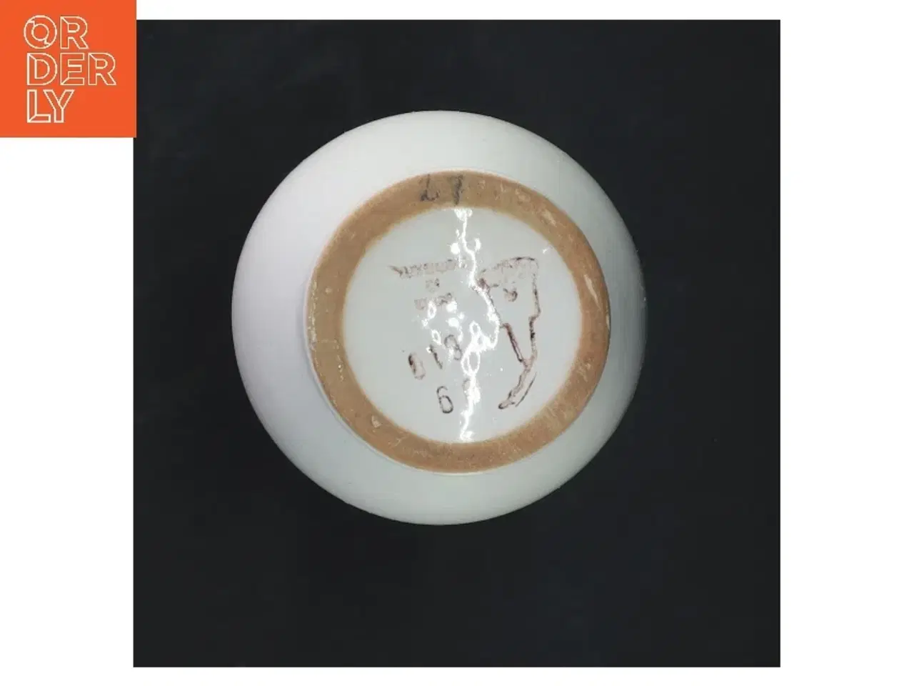 Billede 2 - Hvid smal vase (str. 22 cm)