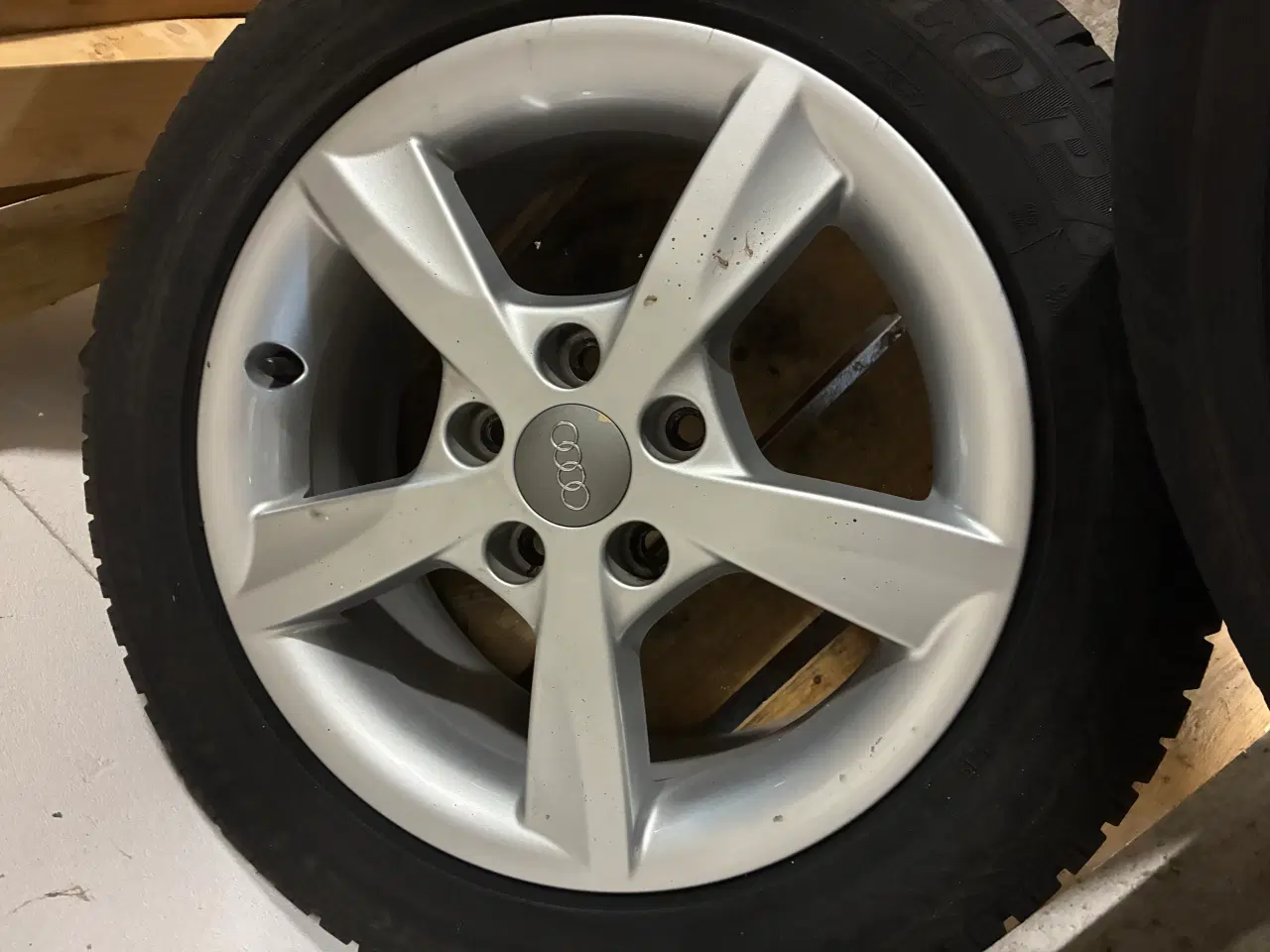 Billede 2 - Original Audi alufælge