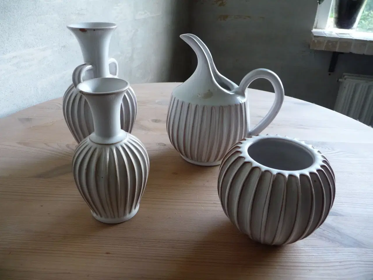 Billede 1 - 4 hvide vaser af mærke Eslem og Sehollef
