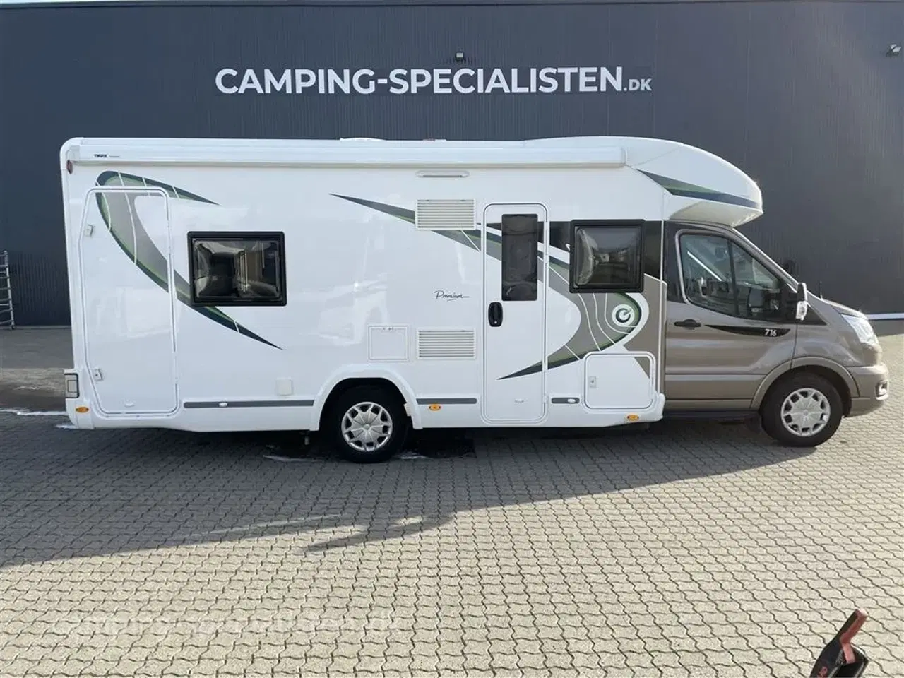 Billede 1 - 2020 - Chausson Welcome Premium 716   Pæn og velhold Autocamper med plads til hele familien - Chausson Welcome Premium 716 fra 2020 - Kan nu opleves hos Camping-Specialisten i Silkeborg