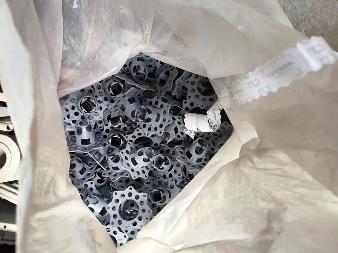 Billede 12 - Indhold på reoler