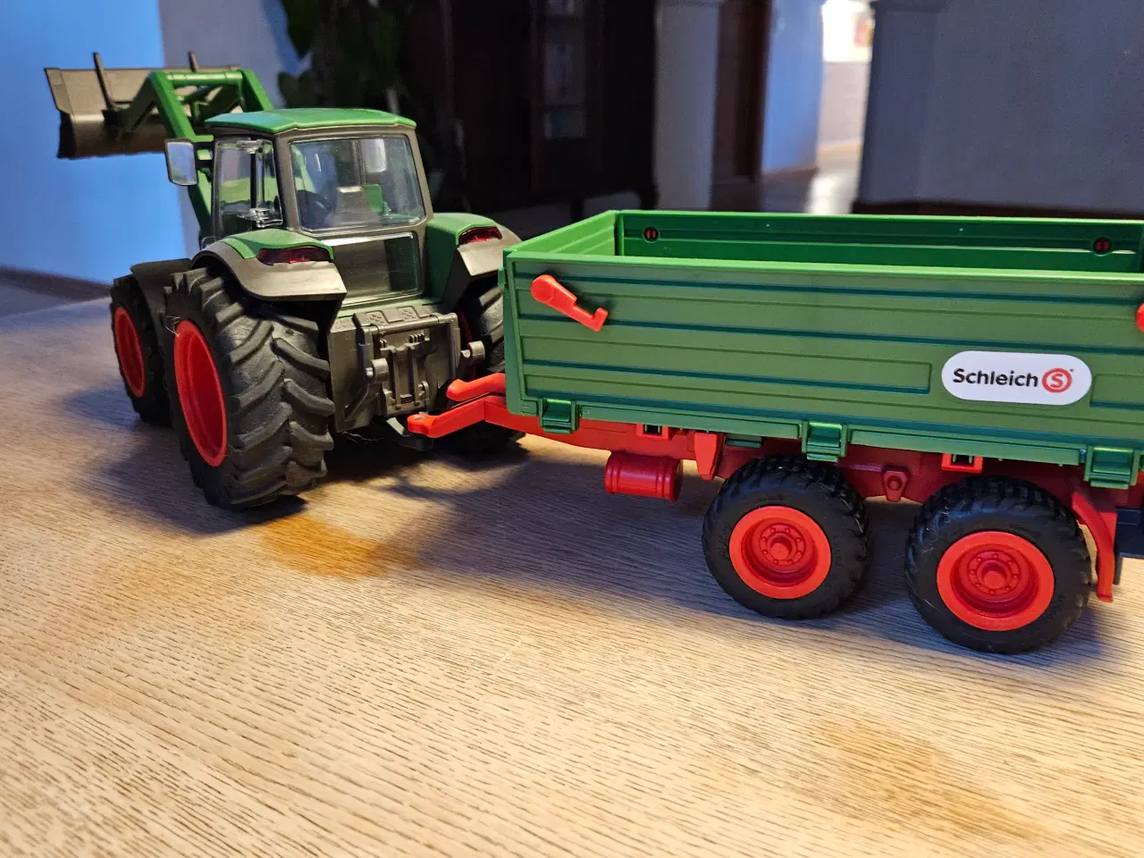 Billede 3 - Velholdt Schleich traktor 