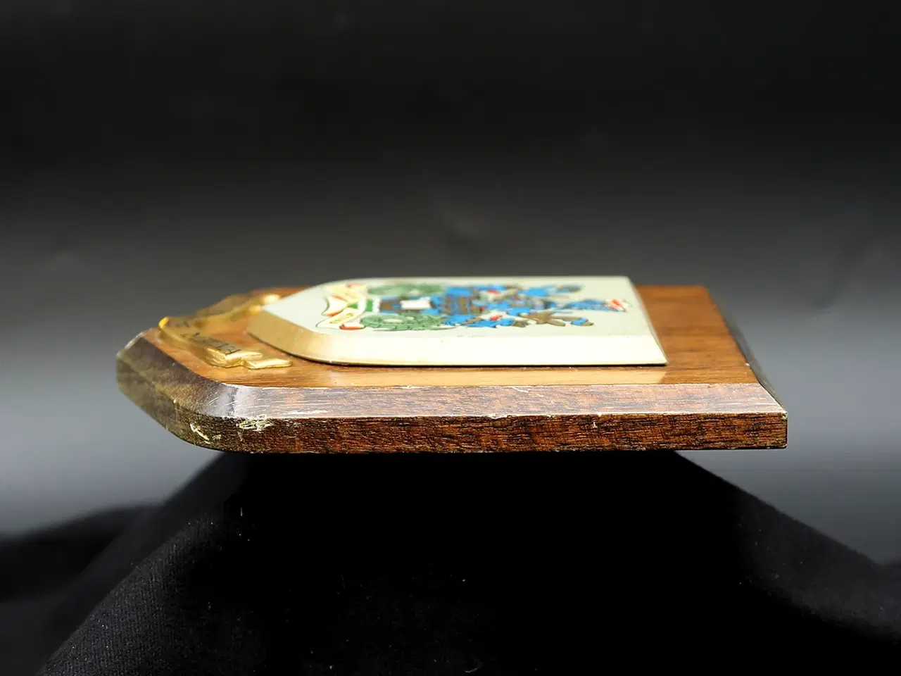 Billede 3 - Borough of Medina vintage træskjold