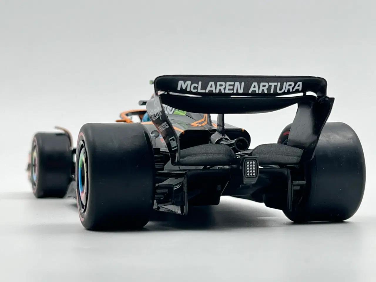 Billede 8 - 2022 McLaren Mercedes MCL36 #4 - 1:18  Driver: Lan