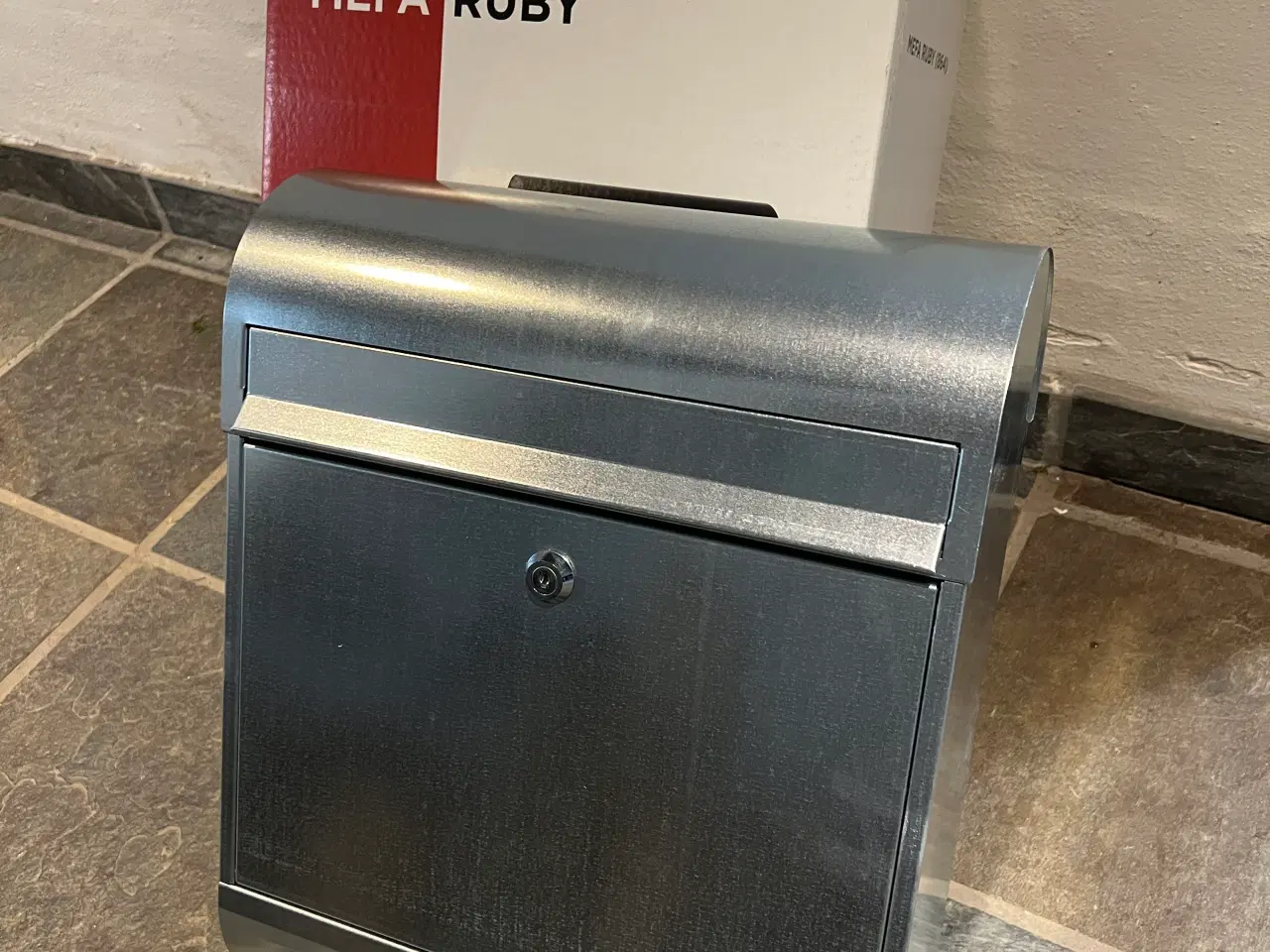 Billede 1 - Ny galvaniseret postkasse