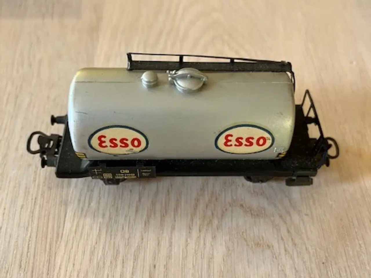 Billede 4 - Märklin togsæt med skinner, godsvogne, bro m.m.
