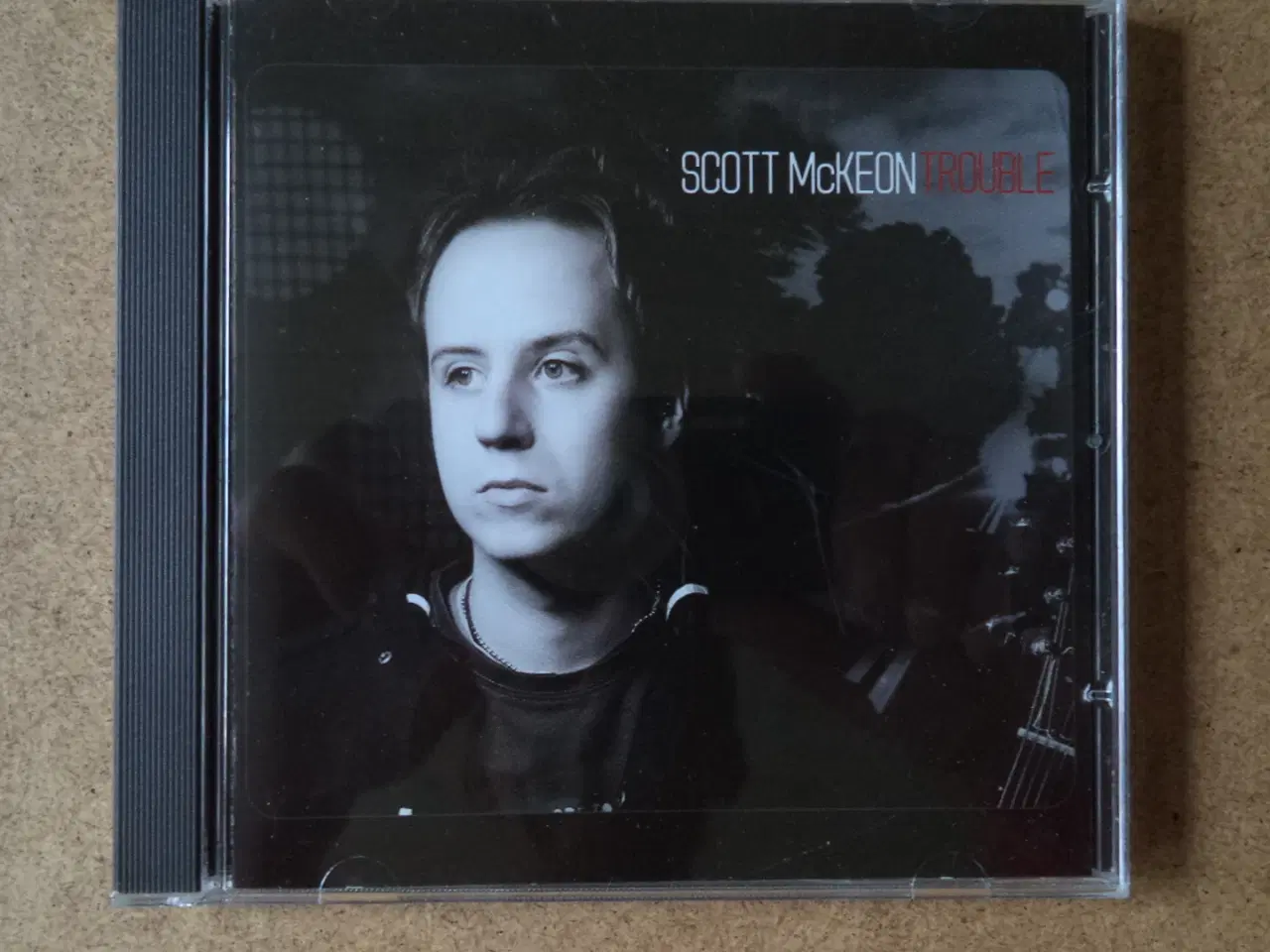 Billede 1 - Scott McKeon ** Trouble                         