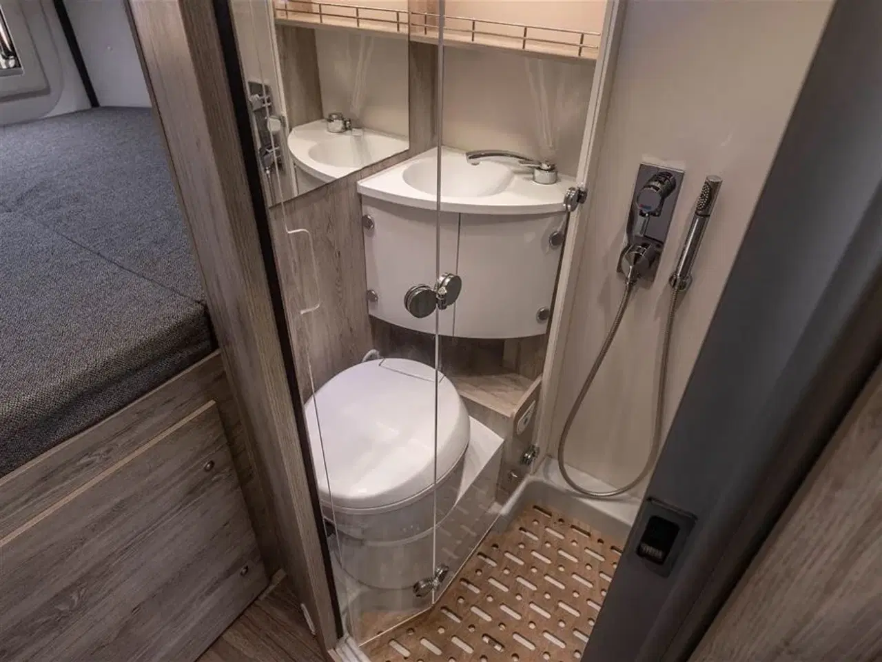 Billede 20 - 2021 - Bravia 599 140 Hk Usædvanlig høj kvalitet og et flot design fyldt med ekstraudstyr