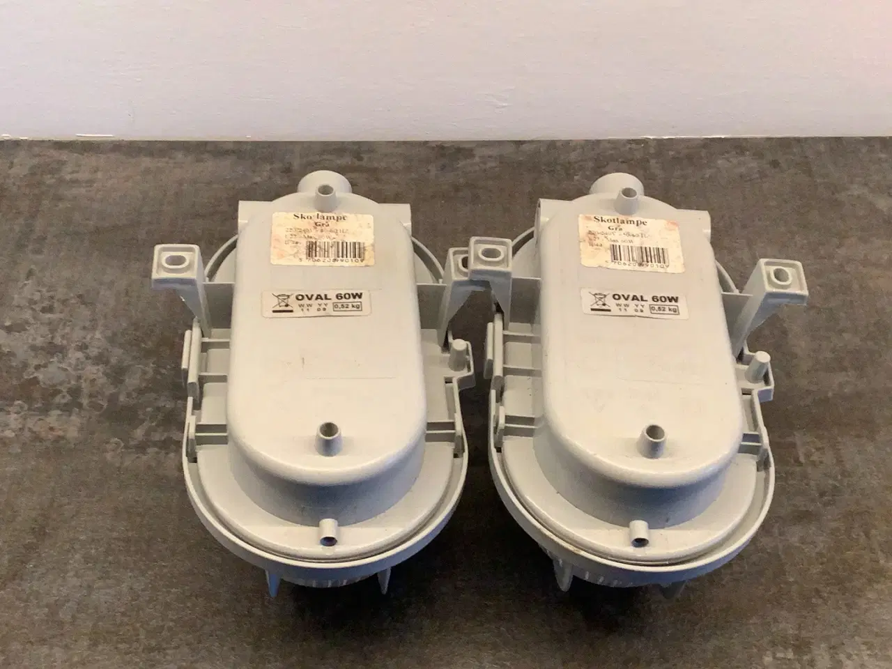 Billede 2 - 2 skotlamper grå - ny 