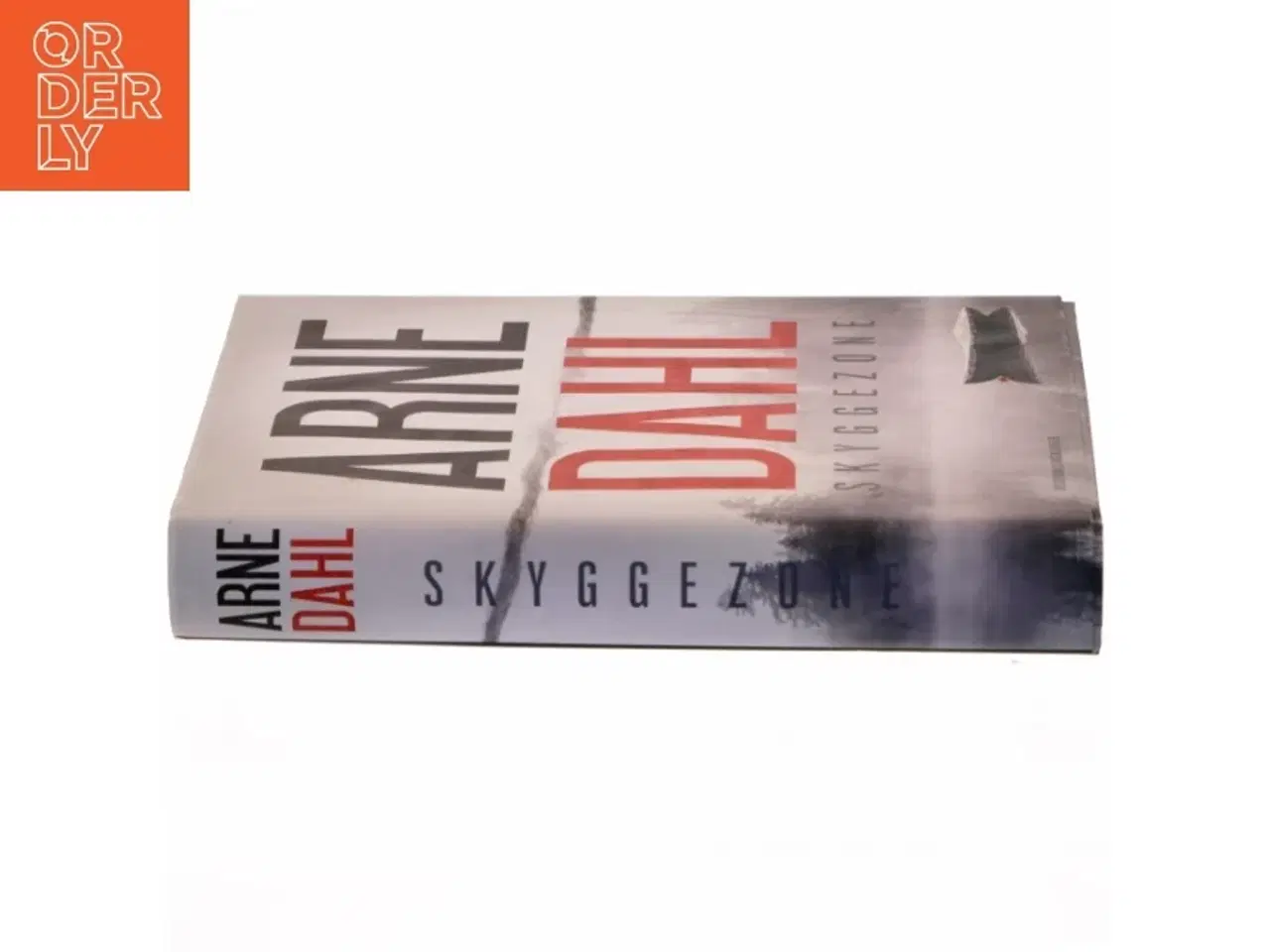 Billede 2 - Skyggezone af Arne Dahl fra Gyldendals Bogklubber