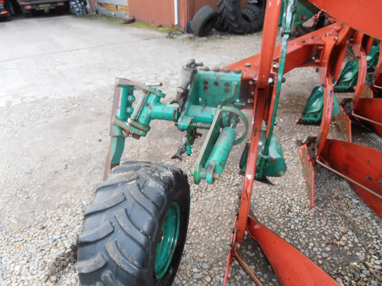 Billede 5 - Kverneland vendeplov 5 furet . 
