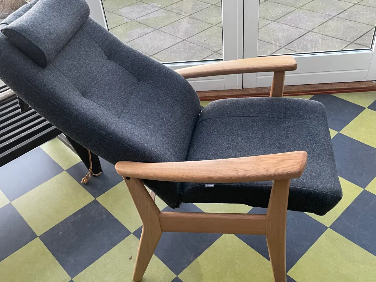 Billede 3 - Farstrup Otiumstol med fodskammel m.magasin.