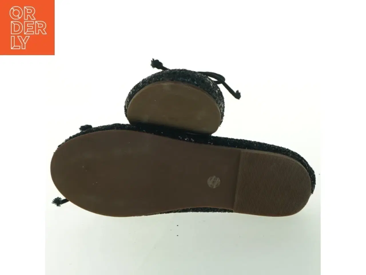 Billede 4 - Glitrende sorte ballerina sko fra Petit (str. 32 )