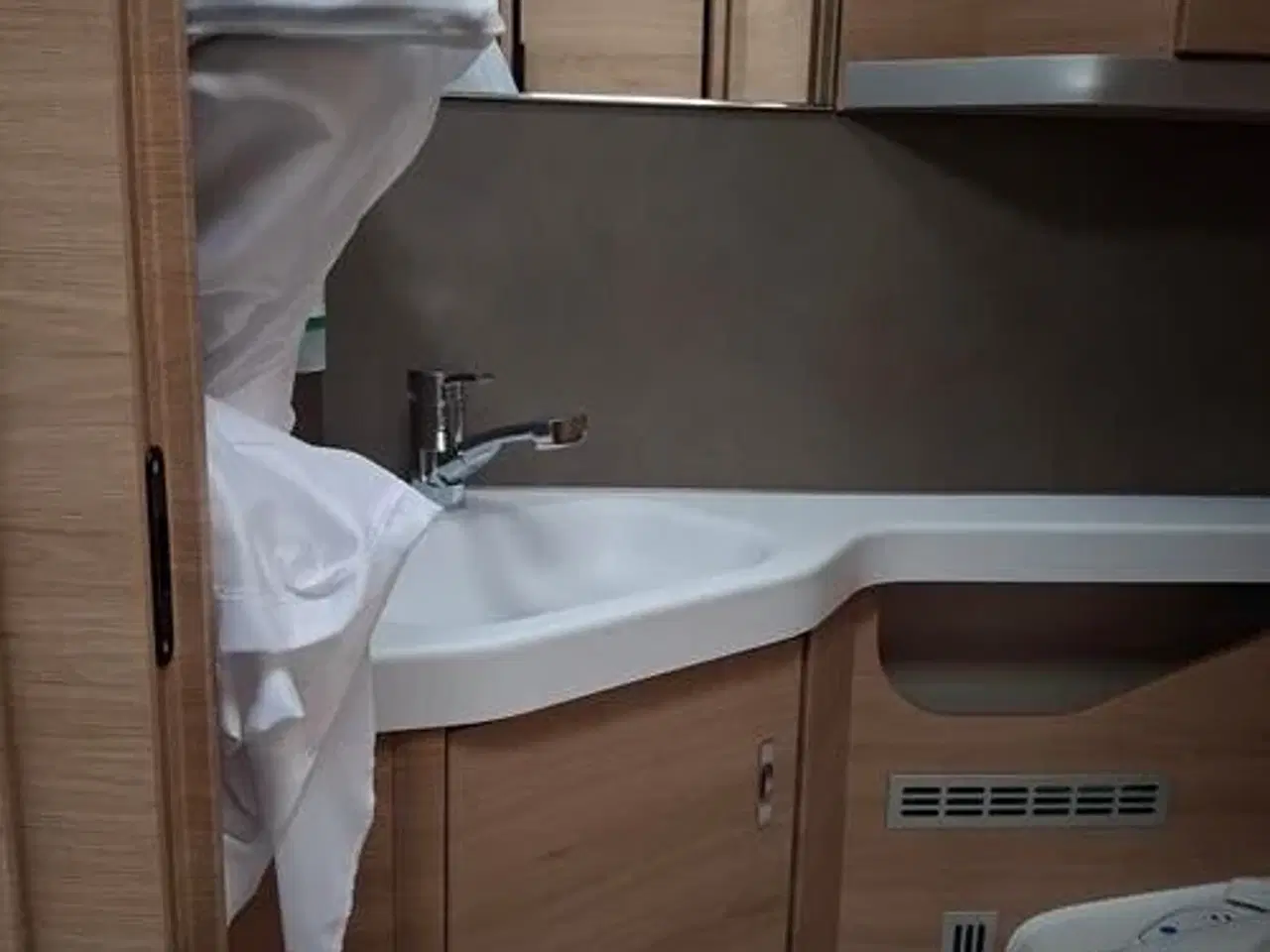 Billede 7 - Knaus Südwind 60 Years 540 EU - EFTERÅRS TILBUD Mover Kr: 1.- Spar 20.048