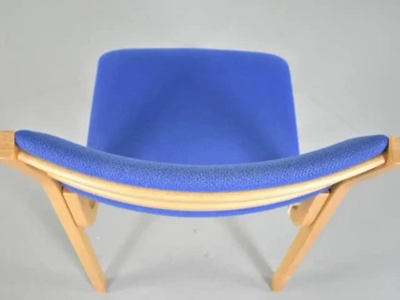 Billede 6 - Farstrup konference-/mødestol i bøg med blåt polster
