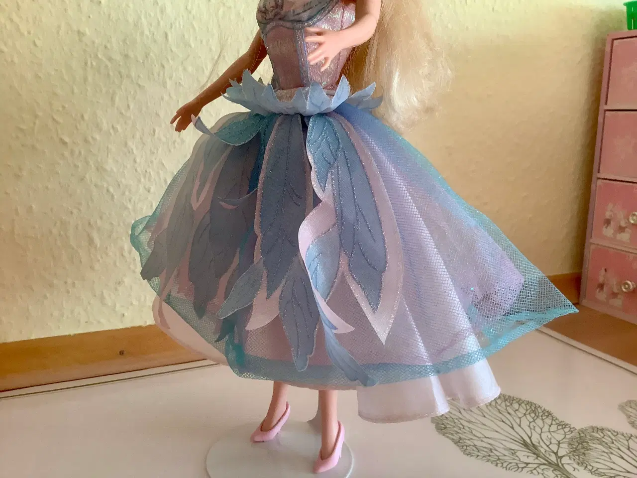 Billede 3 - Barbie Odette fra Svanesøen.Vintage 1966+1998.