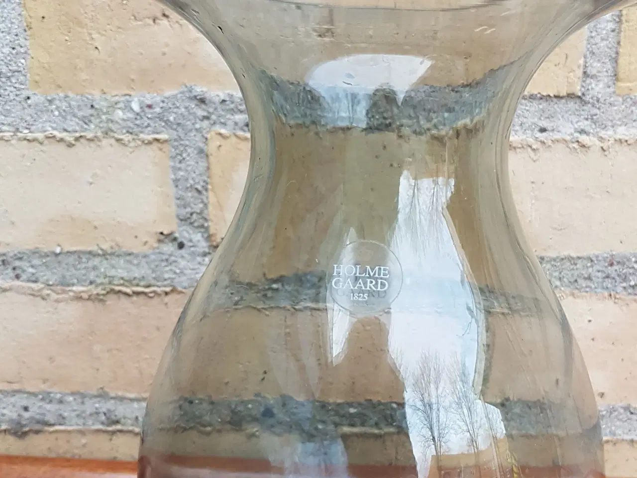 Billede 1 - Vase i røgfarvet glas