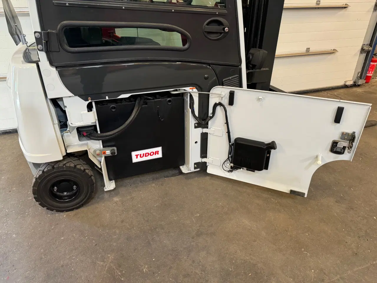 Billede 16 - Unicarriers 1600 kg eltruck. Som ny. Kun 130 timer