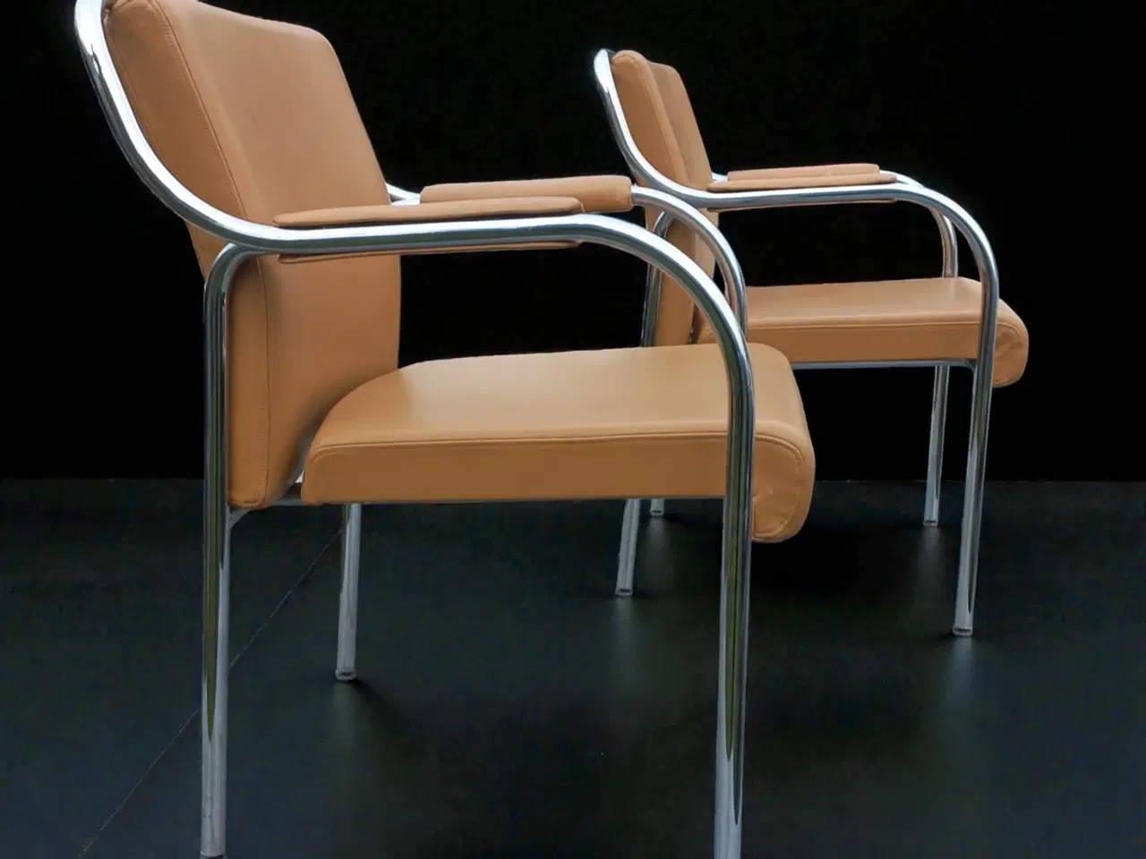 Billede 6 - Sæt af 2 Bauhaus-inspirerede armstole fra 1970’ern