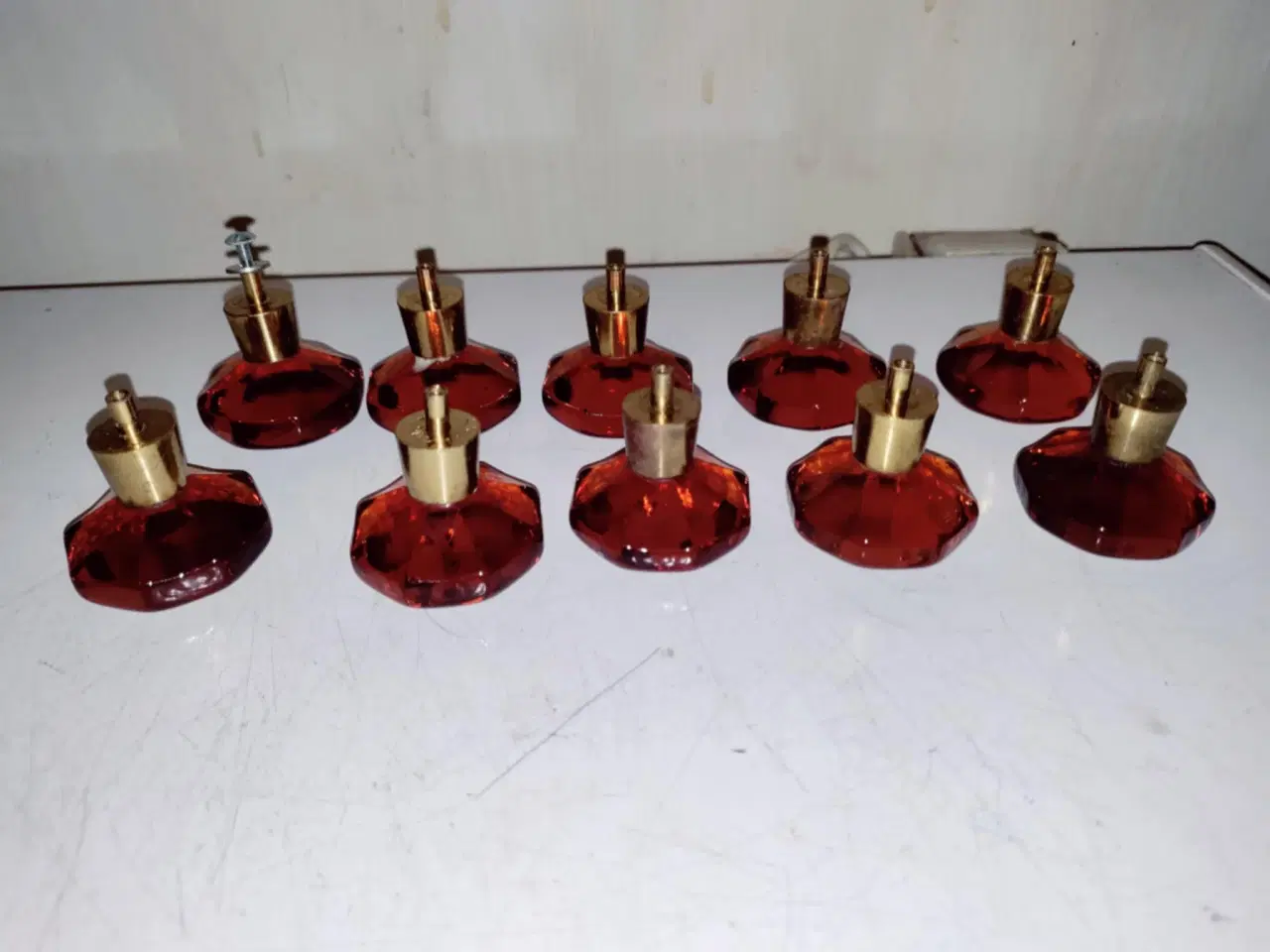 Billede 1 - 10 fede orange glas greb prisen er pr stk