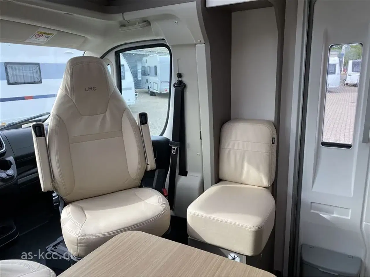 Billede 12 - 2025 - LMC Tourer T660 G   LMC  T660 G Tourer 70 års jubilæums model  Automat gear og adaptiv fartpilot.