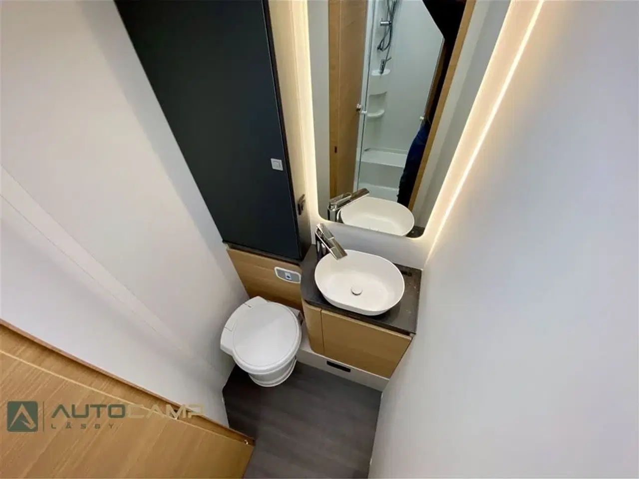 Billede 15 - 2026 - Adria Matrix M670