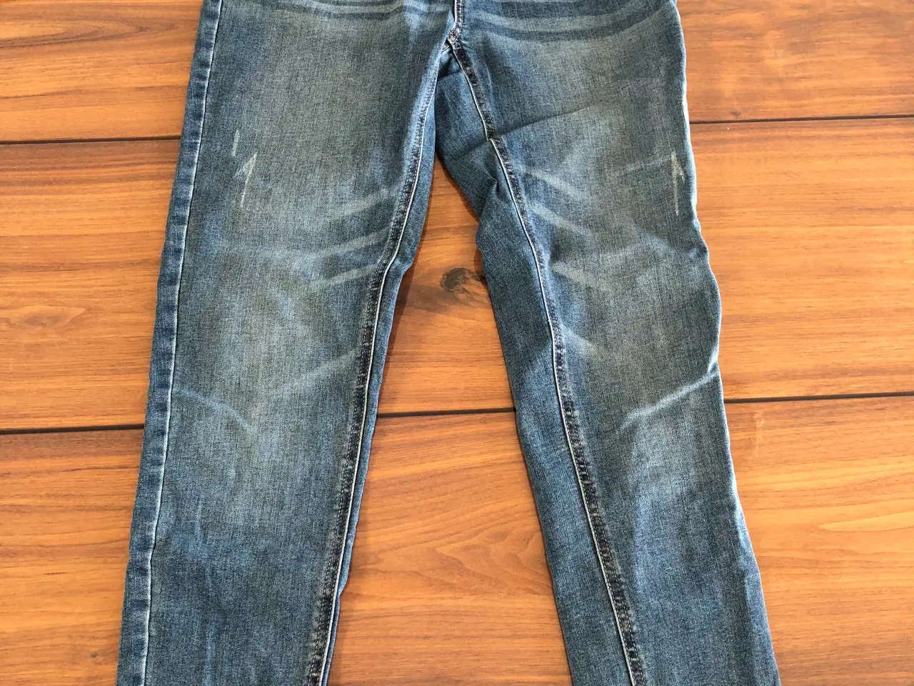 Billede 1 - Freja jeans str 42