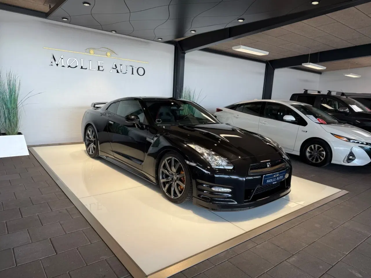 Billede 1 - Nissan GT-R 3,8 V6 Black Edition aut.