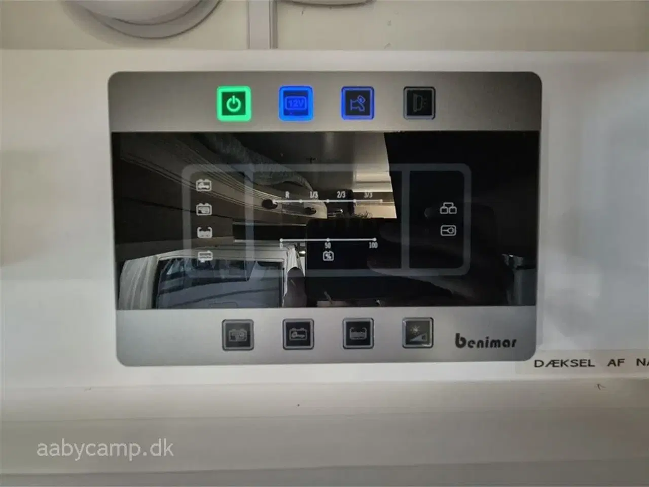 Billede 20 - 2020 - Benimar Tessoro 487   Nk pakke. Automatgear. Solcelle. 2x batteri. 2000W Inverter. elektriske støtteben.  Thetford ovn. sommer/vinterhjul. fuld service.  Kun 40,000 Km!!!