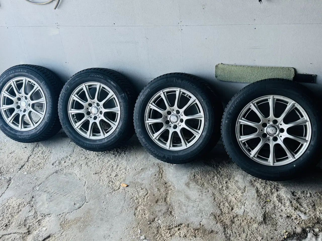 Billede 8 - Mercedes alufælge orginal med vinterdæk 16 tommer