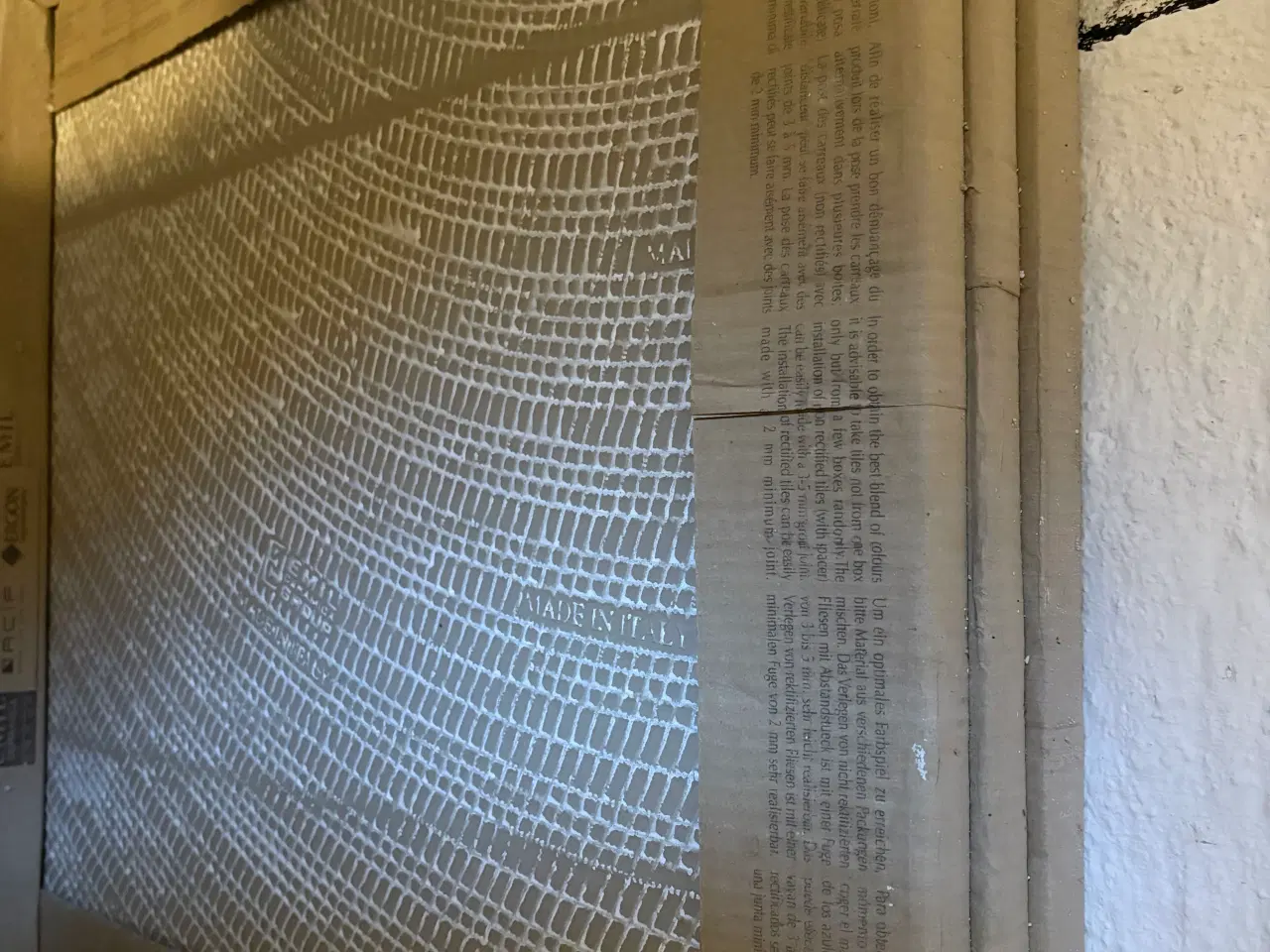 Billede 2 - Flotte italienske fliser (beige/sand)